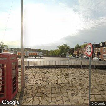 PogoMap.Info - Gym - Red Telephone Box