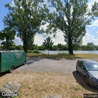 PogoMap.Info - Gym - Schnitzereien Mit Kleiner Bank
