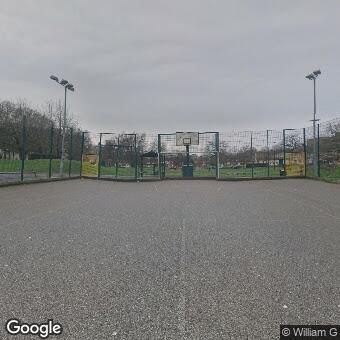 PogoMap.Info - Pokestop - Hinkler Green Basketball Court